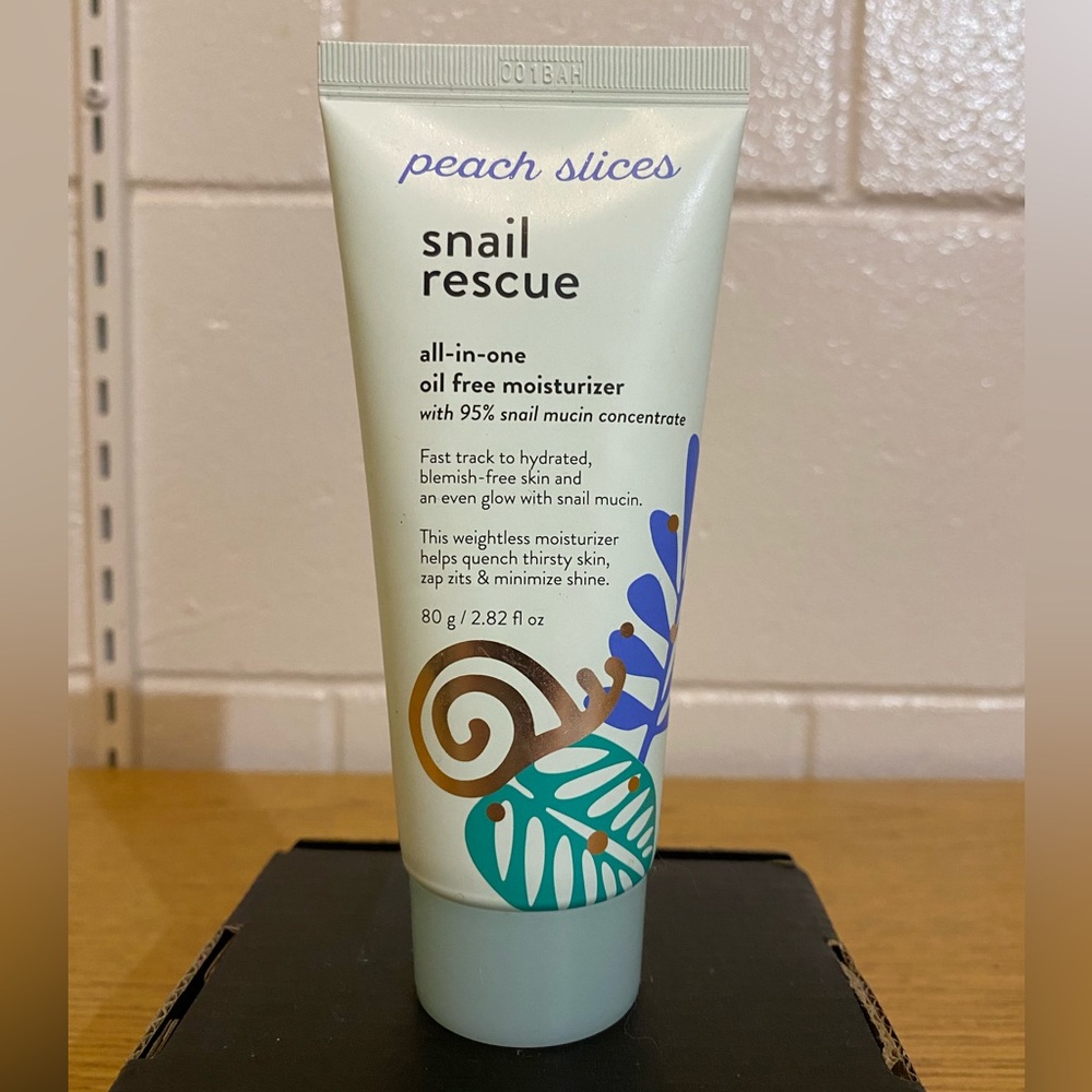 Peach Slices Snail Rescue all-in-one face moisturizer